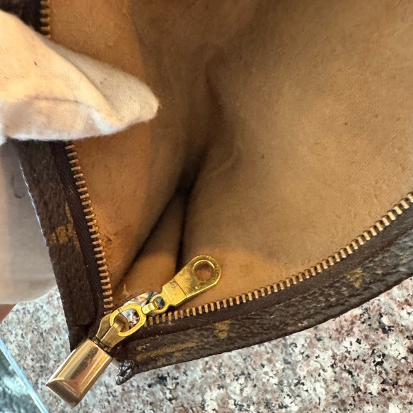 Louis Vuitton Monogram Poche Toilette Cosmetics Pouch Purse/converted 71/2 x4 - Picture 12 of 17